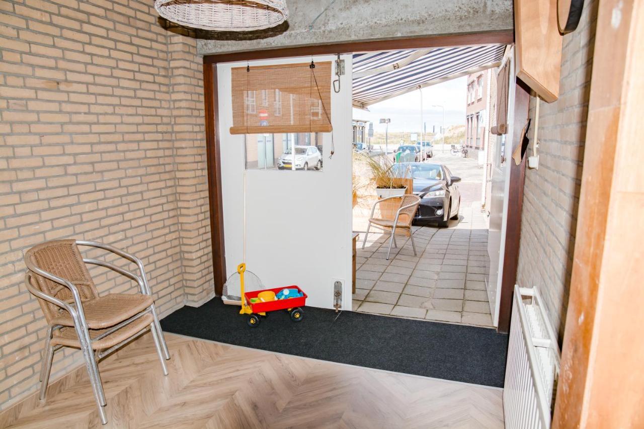 Beachhouse Anna, 1 Minute Walk To The Beach And Centre Of Katwijk, Free Private Parking Next To The House ! Katwijk aan Zee Ngoại thất bức ảnh